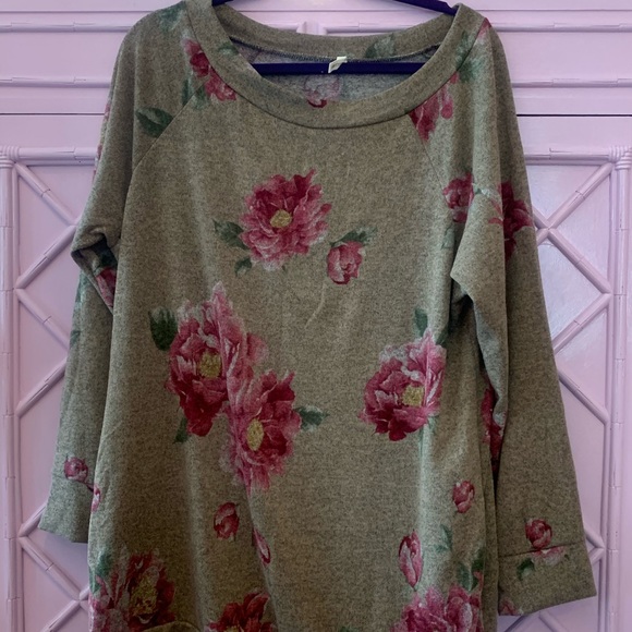 Cottage Core Tops - Plus Size Light Sweatshirt Cottagecore Print
